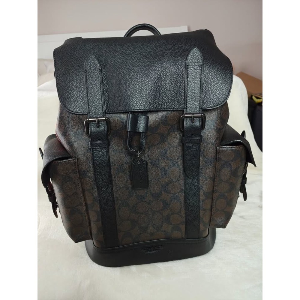 Coach Men's League Flap Backpack Signature Canvas Varsity Stripe Unused/Like New